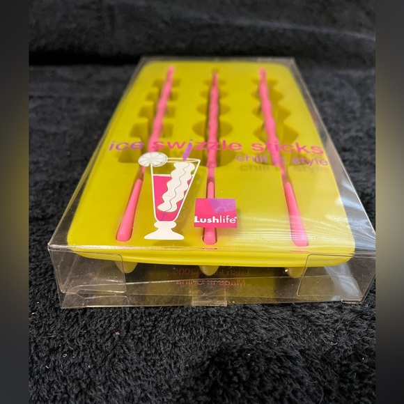 Lush Life Swizzle Stick Silicone Ice Molds - NEW - Picture 2 of 3